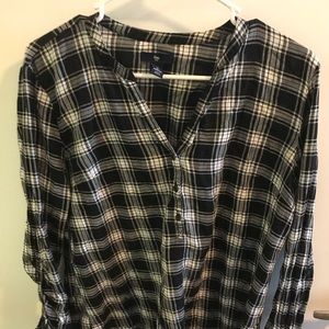 Gap shirt